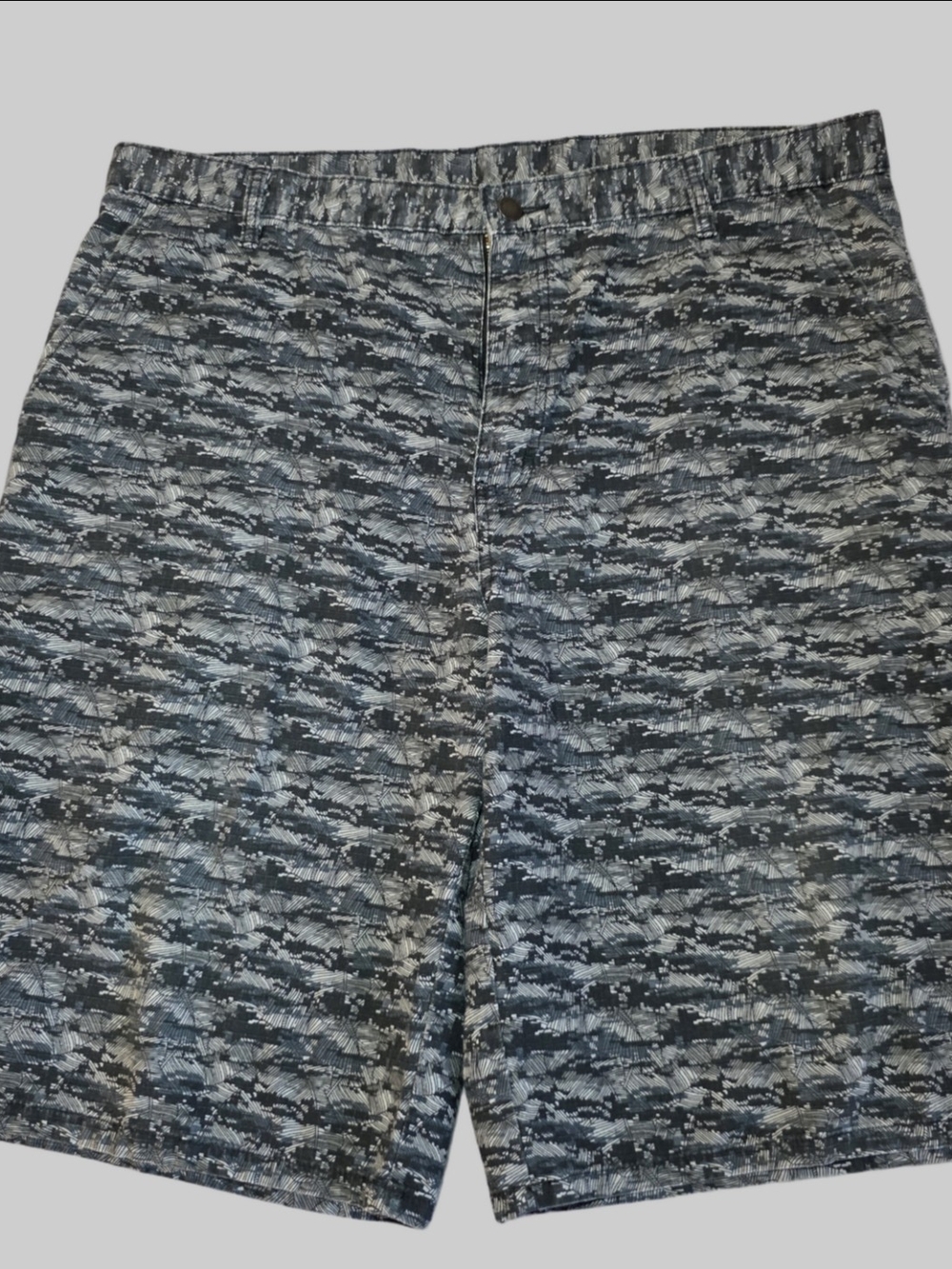 Men's Patterned Flat-Front Cotton Shorts in Black and Gray